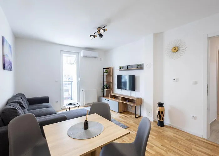 Aura Апартаменты *